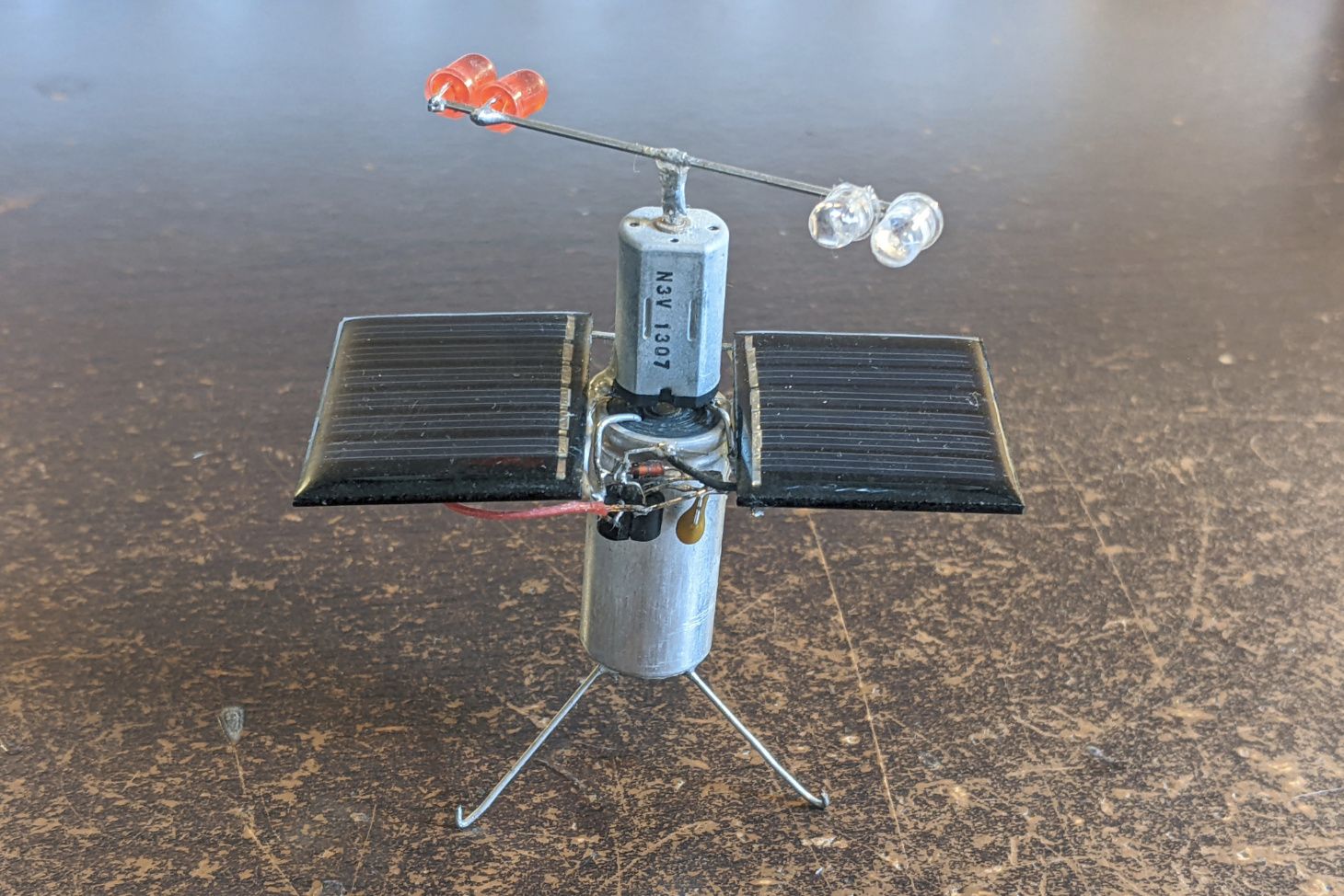 A desktop spinner robot.