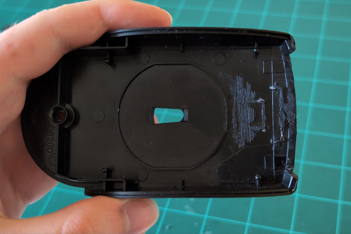 Space cut at the front of the mouse.
