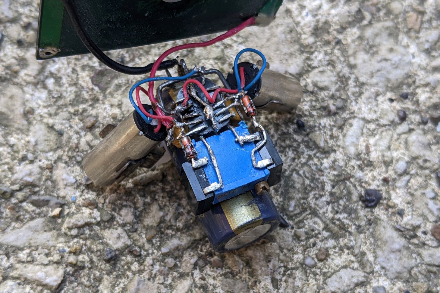 Close up of the photopopper circuit.